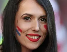 精彩瞬间不断上演,球迷激情高涨的视频
